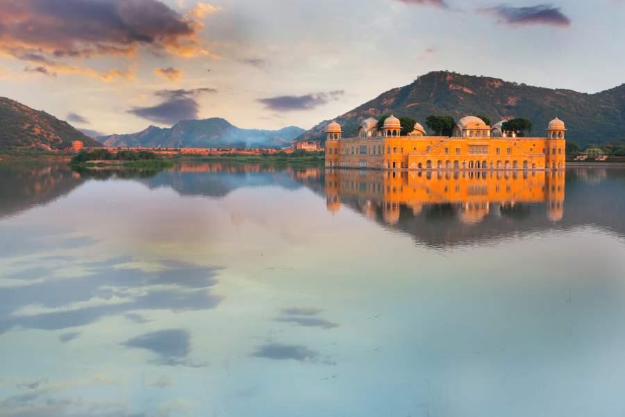 From Delhi: 2 Days Jaipur City Overnight Tour